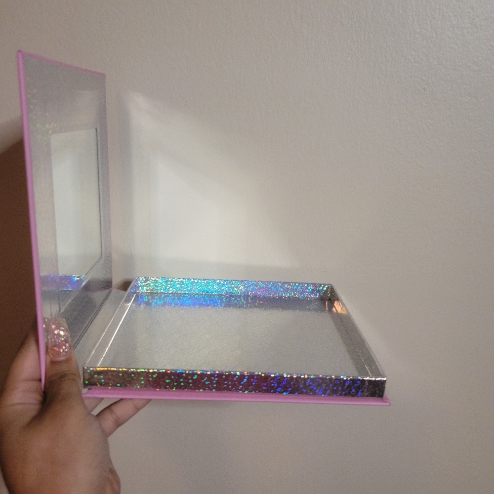 💎Lash Book Organizer💎 - Picture 2 of 3